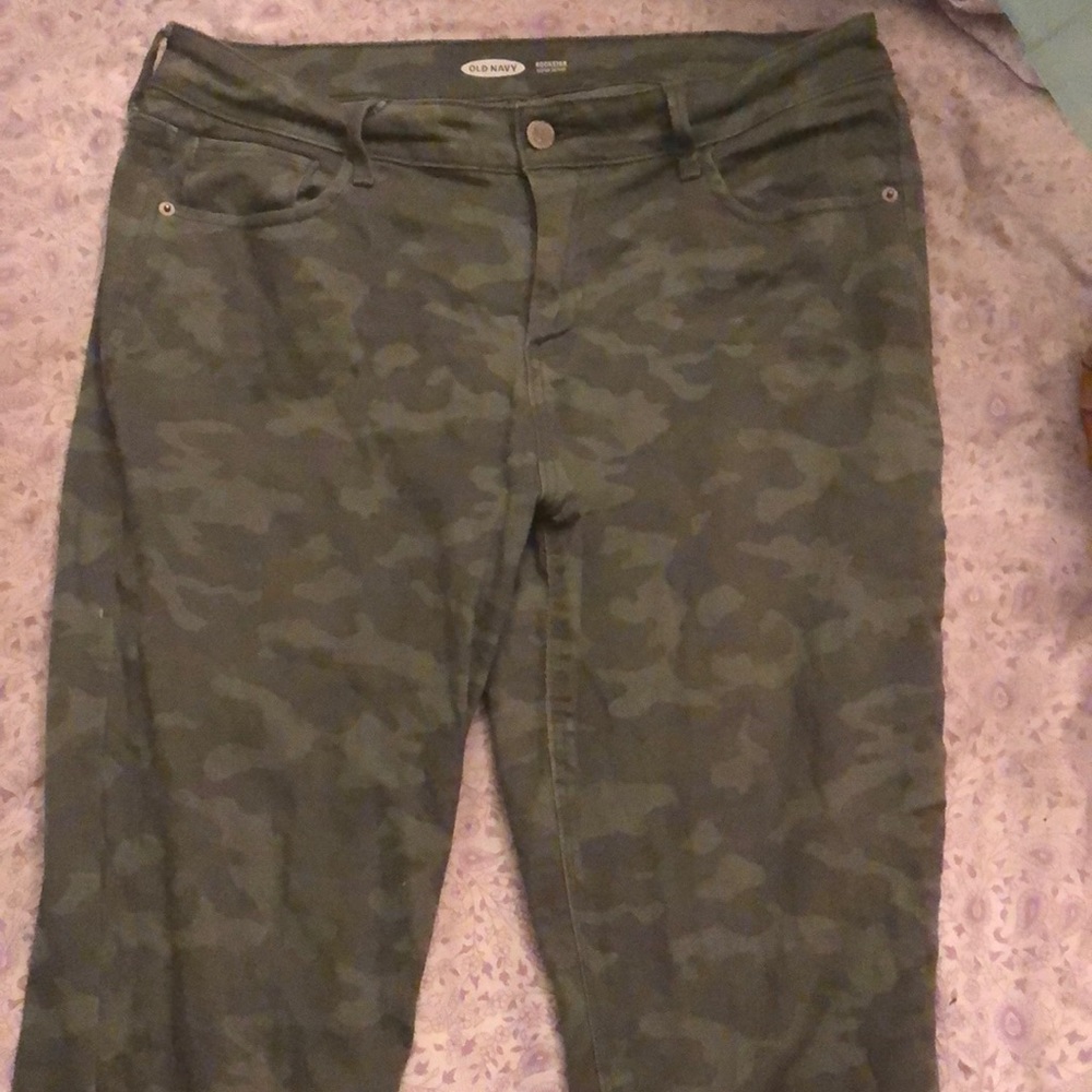 Old navy camo pants